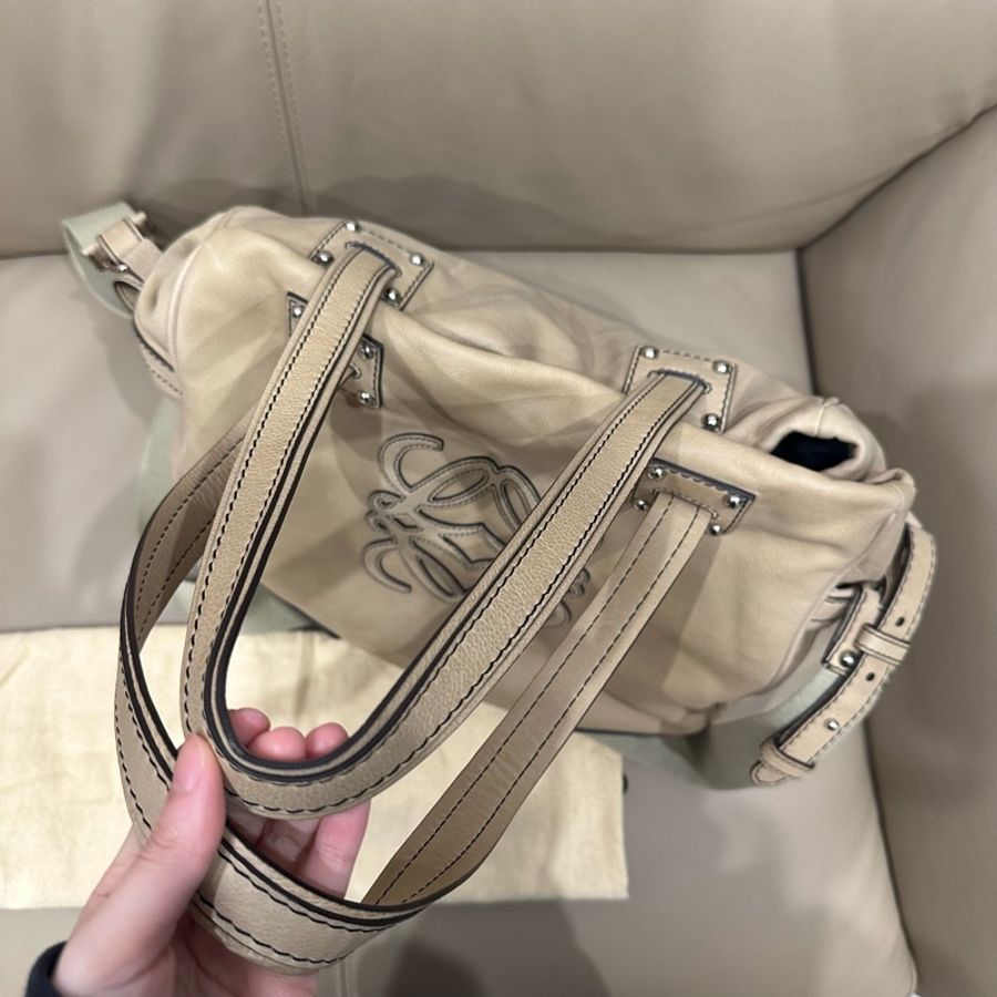 稀有釋出🌟🉑️斜背 #loewe 米色 #全皮 #tote #托特包 #斜背包-31