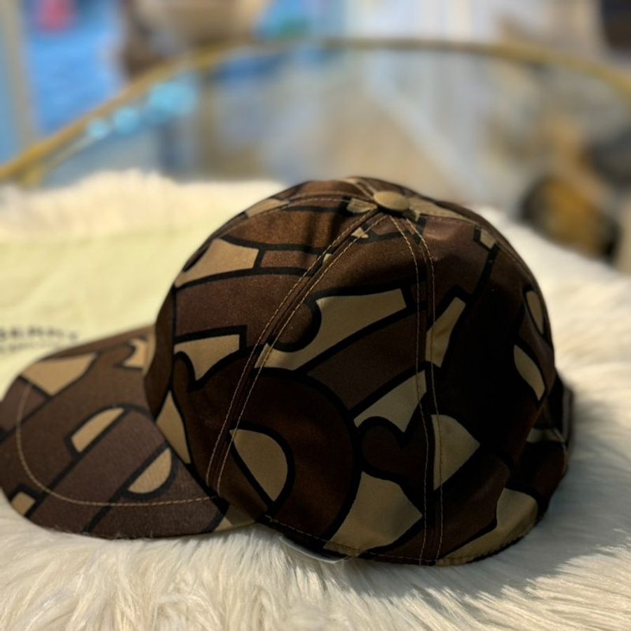 BURBERRY滿版球帽-2