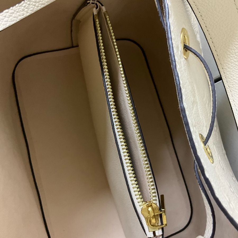 👛😘 Louis Vuitton白色皮革壓紋水桶-8