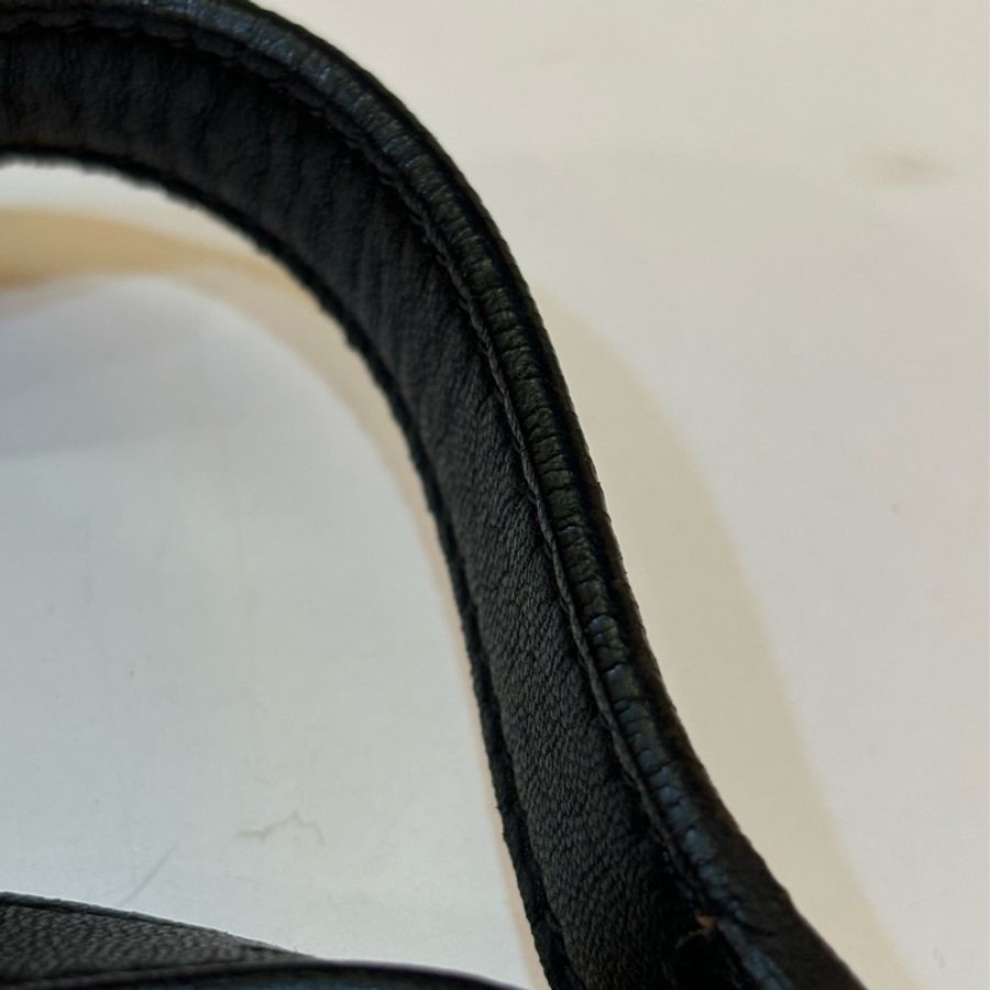 PRADA 黑 羊皮 金 LOGO 拉鍊包 肩背包 斜背包 手提包 高菲包 高飛包-33