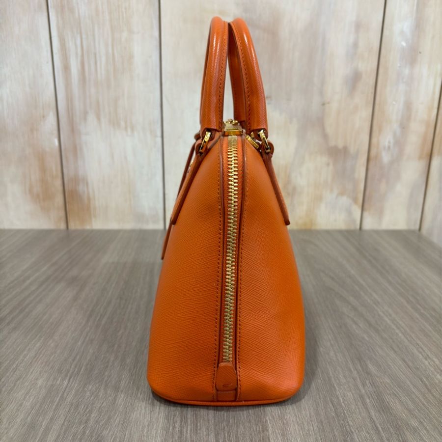 PRADA 1BA838 愛瑪仕 橘 牛皮 拉鍊包 肩背包 斜背包 手提包 ALMA 貝殼包-3