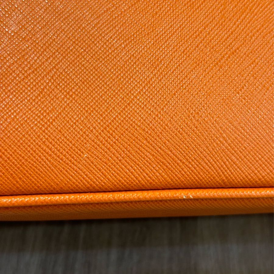 PRADA 1BA838 愛瑪仕 橘 牛皮 拉鍊包 肩背包 斜背包 手提包 ALMA 貝殼包-11