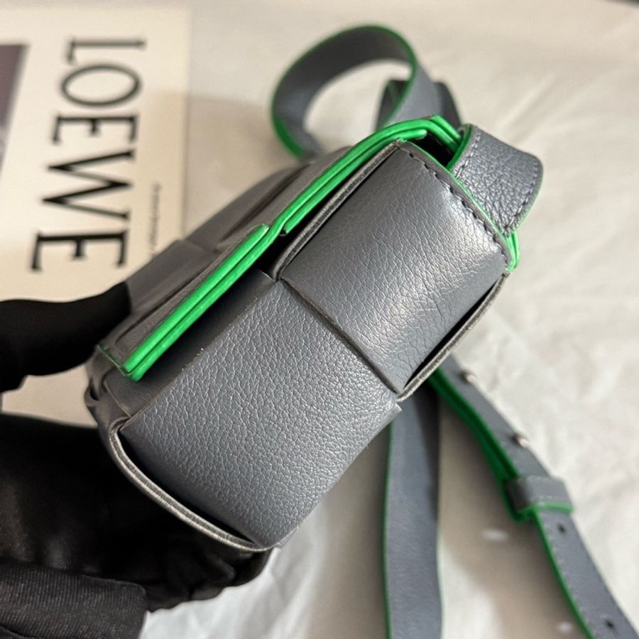 Bottega Veneta candy cassette三格豆腐包-3