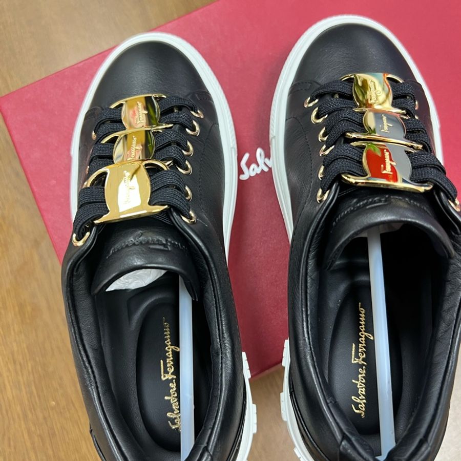 Ferragamo 全新品特賣Family Sale4號半女生休閒鞋-7