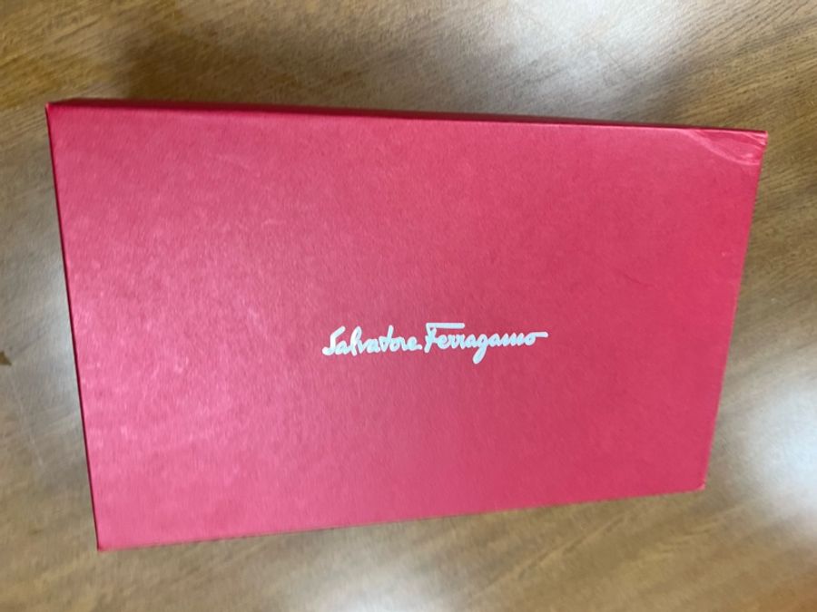 Ferragamo 全新品特賣Family Sale4號半女生休閒鞋-10
