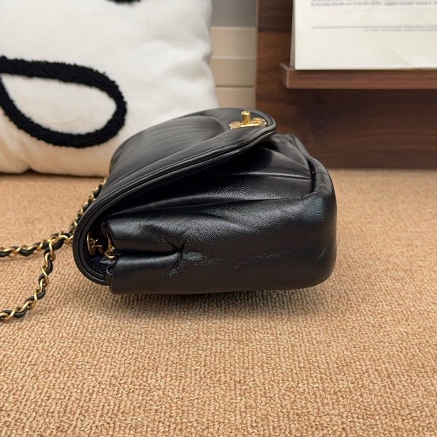 【99新】Chanel/香奈兒 28開黑金羊皮金幣款超軟小號泡芙雲朵包鏈條包-2