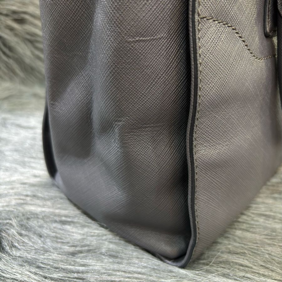 Salvatore Ferragamo 大象灰色牛皮馬蹄金釦 拉鍊包肩背包托特包文件包公事包斜背包手提包-25