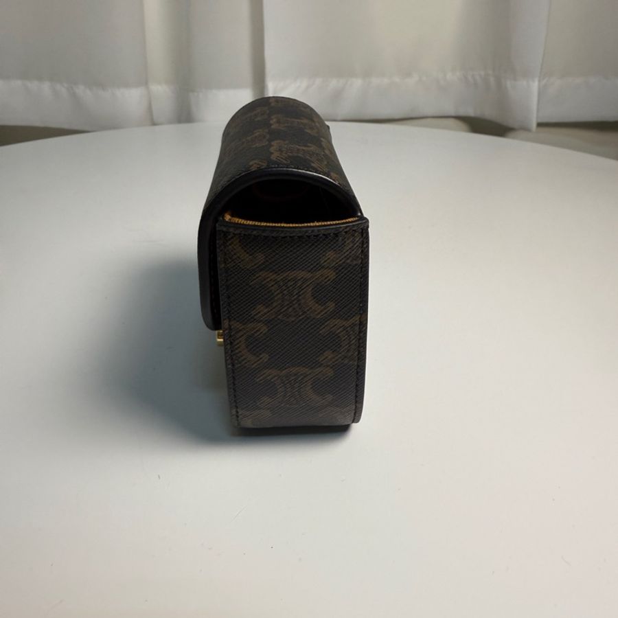 Celine Mini Triomphe 老花凱旋門金釦斜背包-5