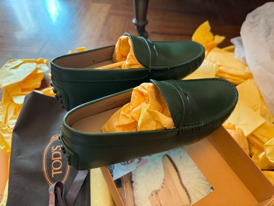 全新正品Tod’s 墨綠色皮質經典款豆豆鞋男生6號/女生38-38.5可穿-2