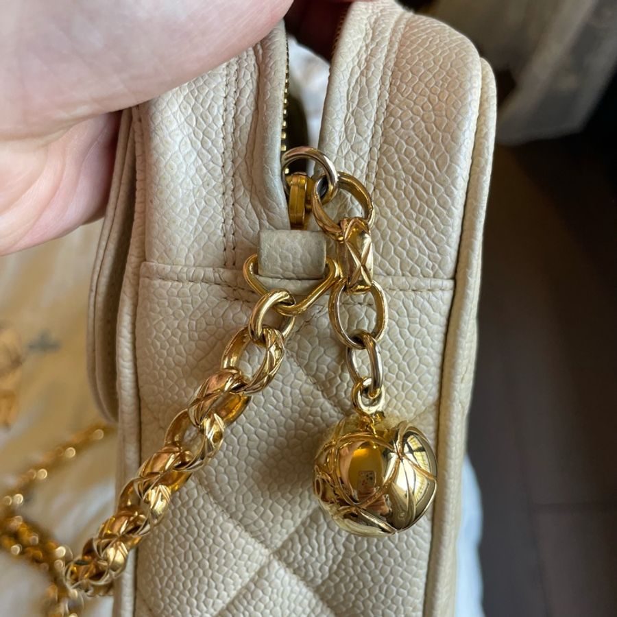 Chanel Vintage 荔枝皮金球雕花鏈大相機包-20