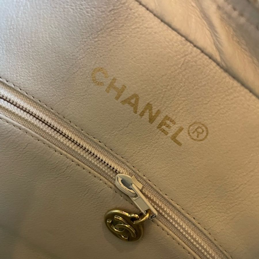 Chanel Vintage 荔枝皮金球雕花鏈大相機包-22