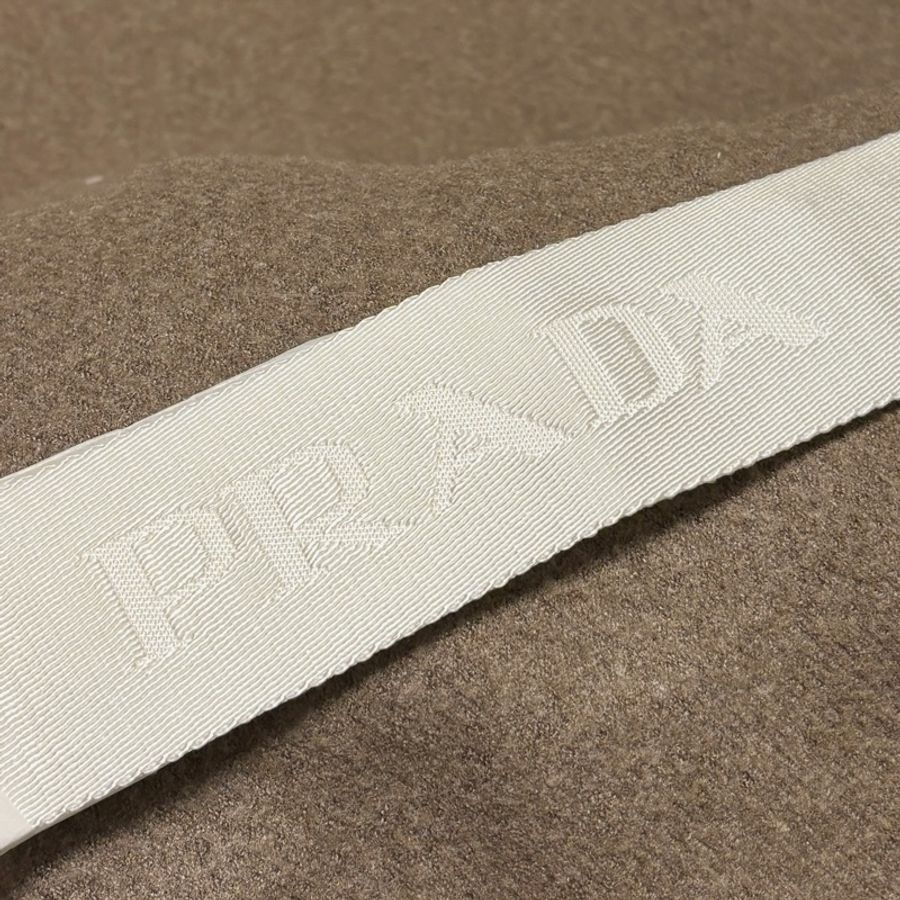 全新專門店正品 Prada Re-edition 2005 Hobo 三合一 3-in-1 小羊皮 軟皮 Padded 米白色 奶白色-18