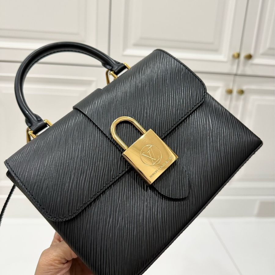 LV LOCKY BB 黑色 EPIC水波紋 牛皮 鎖頭包 肩背包 斜背包 側背包 手提包-39