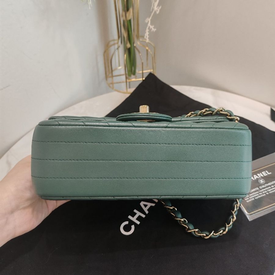 Chanel classic flap mini-7