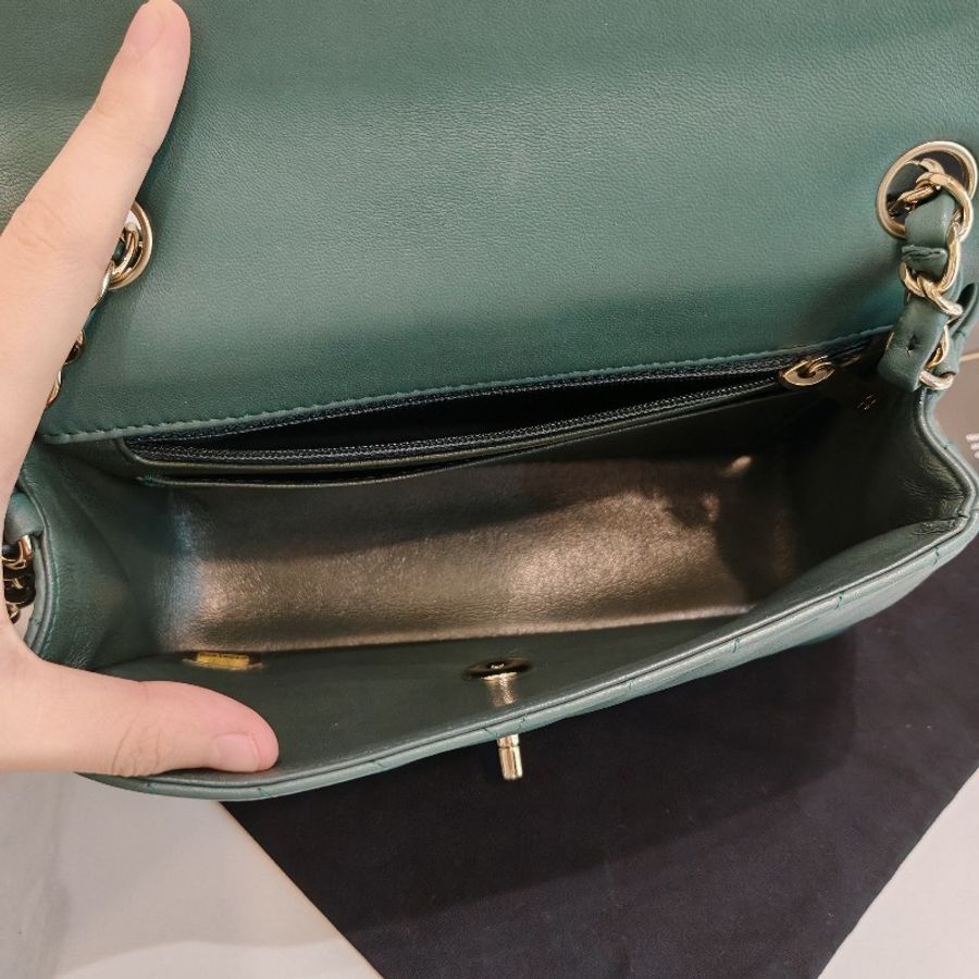 Chanel classic flap mini-15