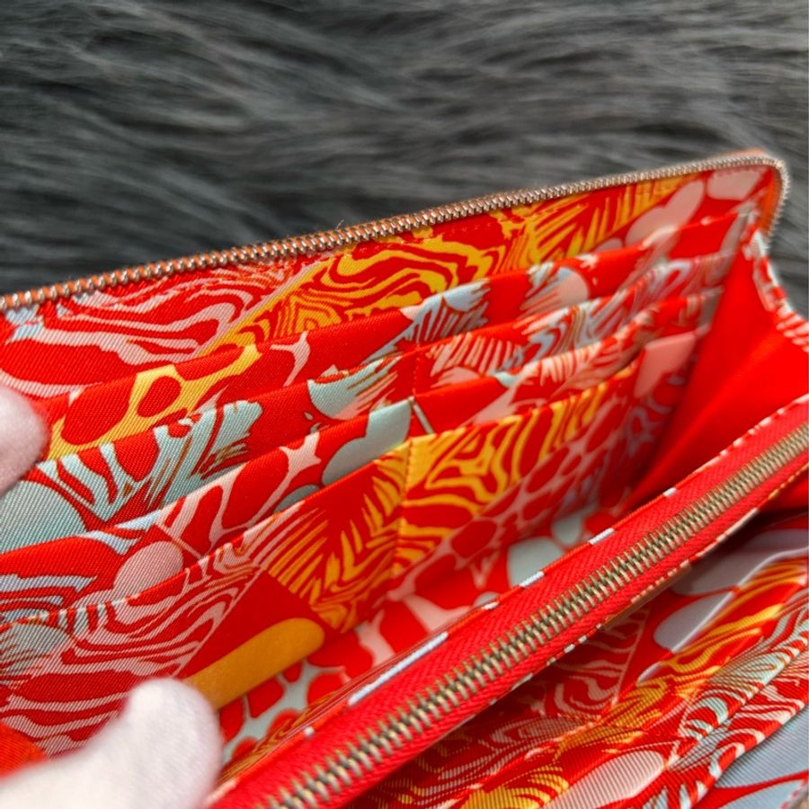 HERMES SILK IN EPSOM 愛馬仕 橘色 愛心 絲巾 拉鍊 零錢 發財 信用卡 皮夾長夾錢包-16
