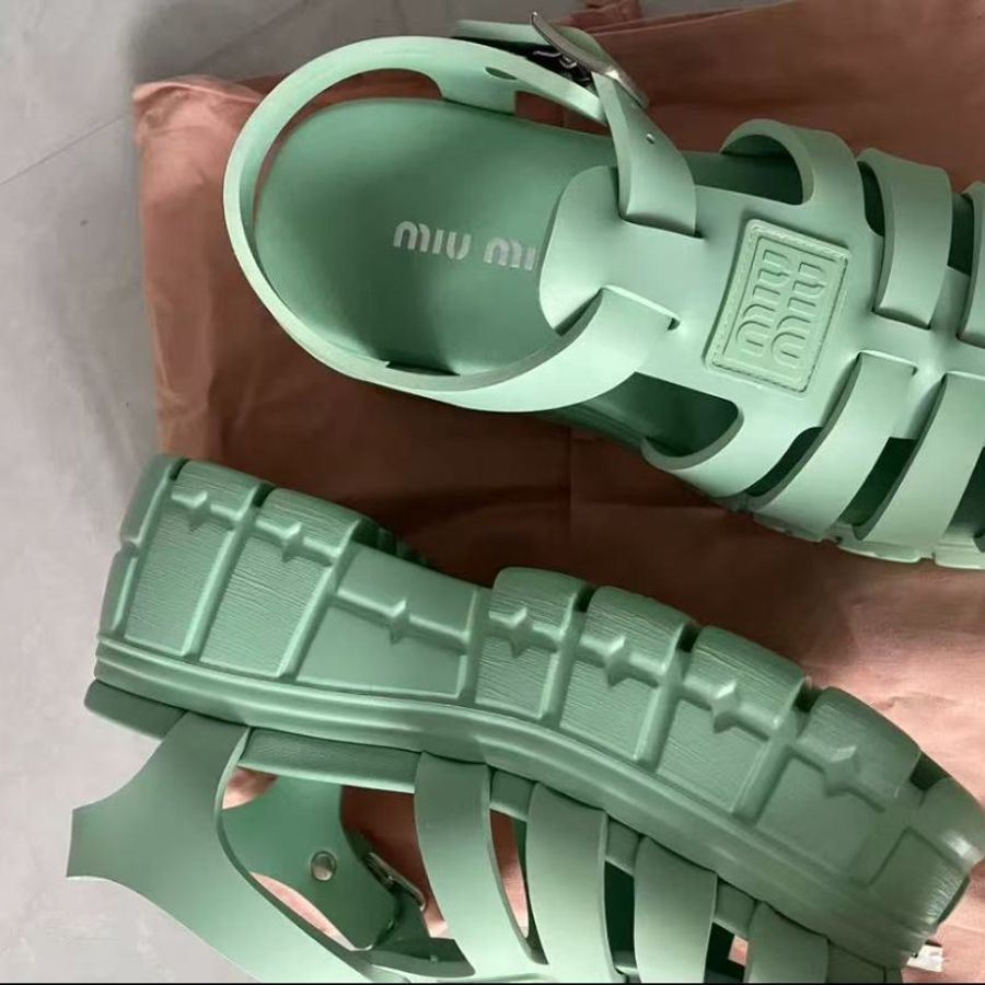 miumiu 厚底涼鞋 38號，全新，配件防塵袋-2