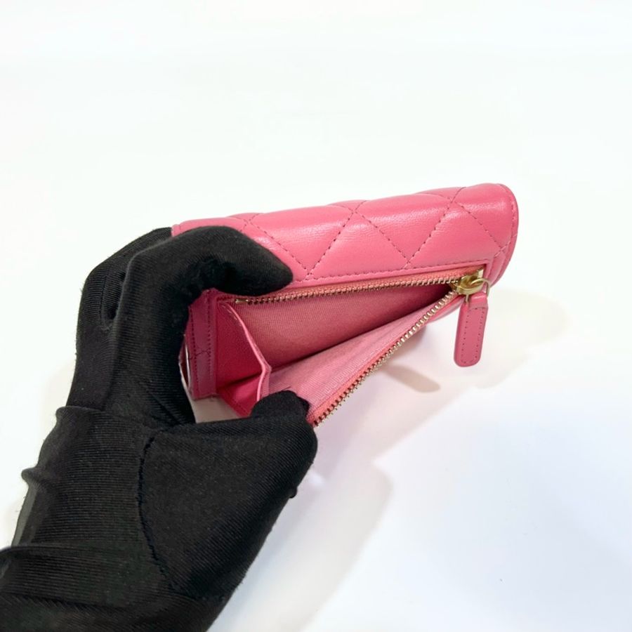 CHANEL粉色羊皮愛心琺瑯釦三折短夾AP3292-6