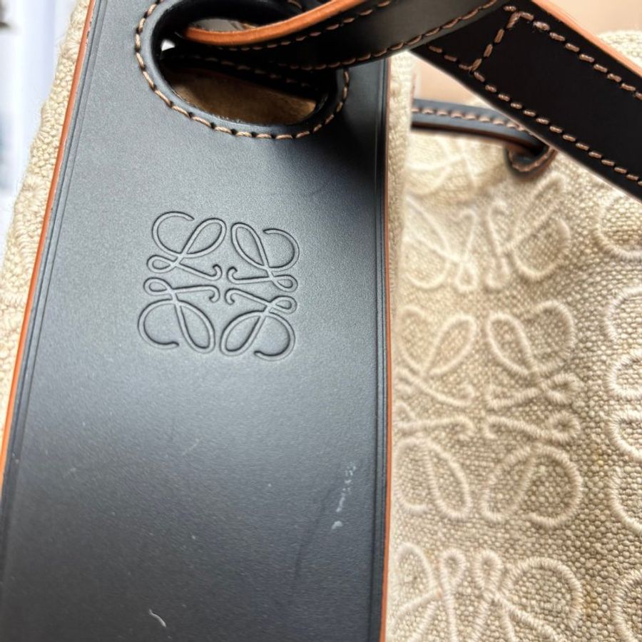 ::LOEWE:: BALLOON壓印LOGO 緹花拼接皮革氣球包 肩背包 水桶包-9