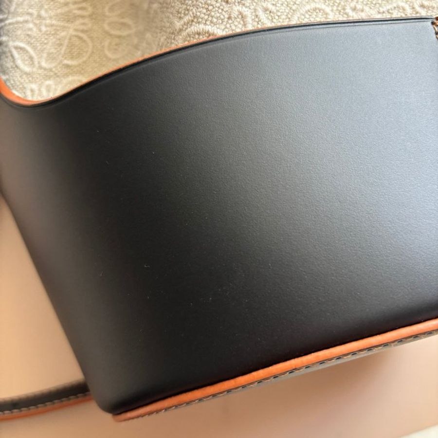 ::LOEWE:: BALLOON壓印LOGO 緹花拼接皮革氣球包 肩背包 水桶包-12