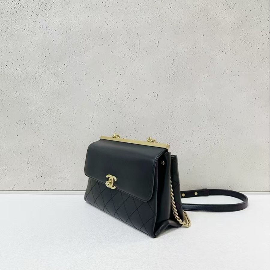 Chanel 黑金牛皮雙子星手提郵差包-3