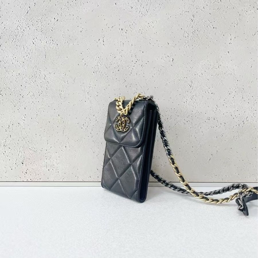 Chanel 19bag 系列手機包-3