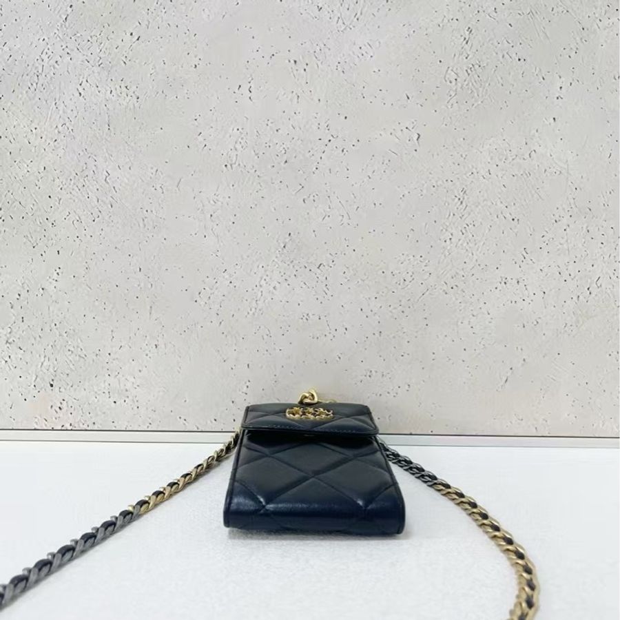 Chanel 19bag 系列手機包-4