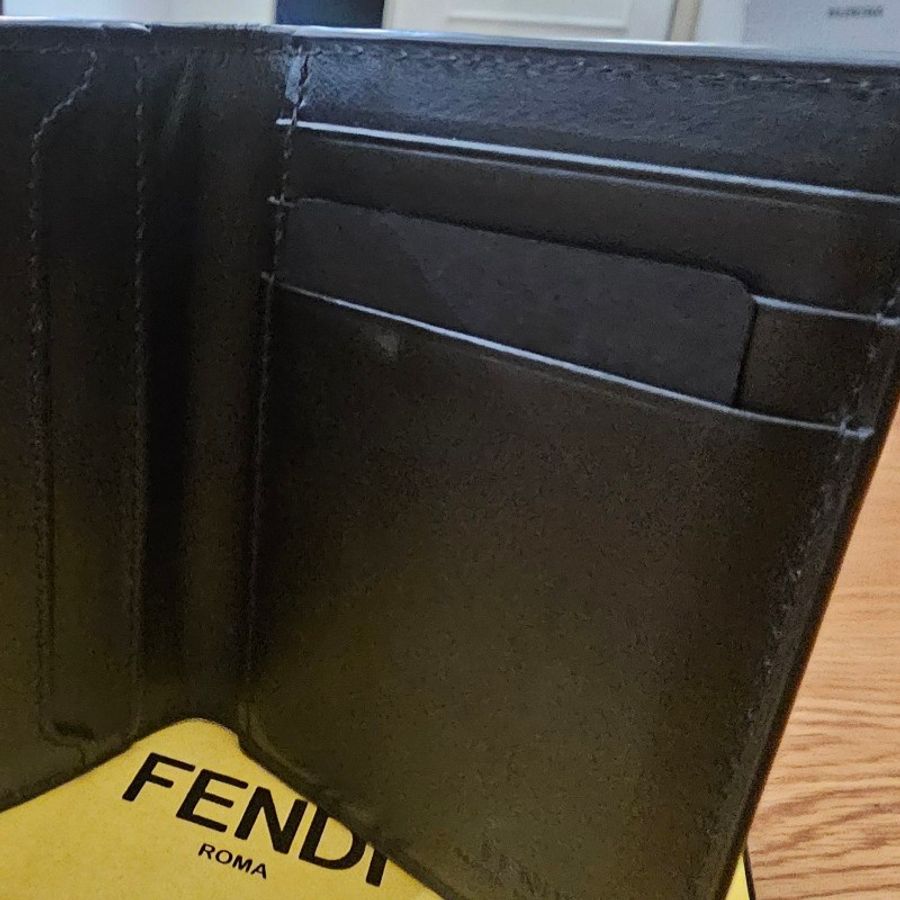 FENDI 對開卡夾-6