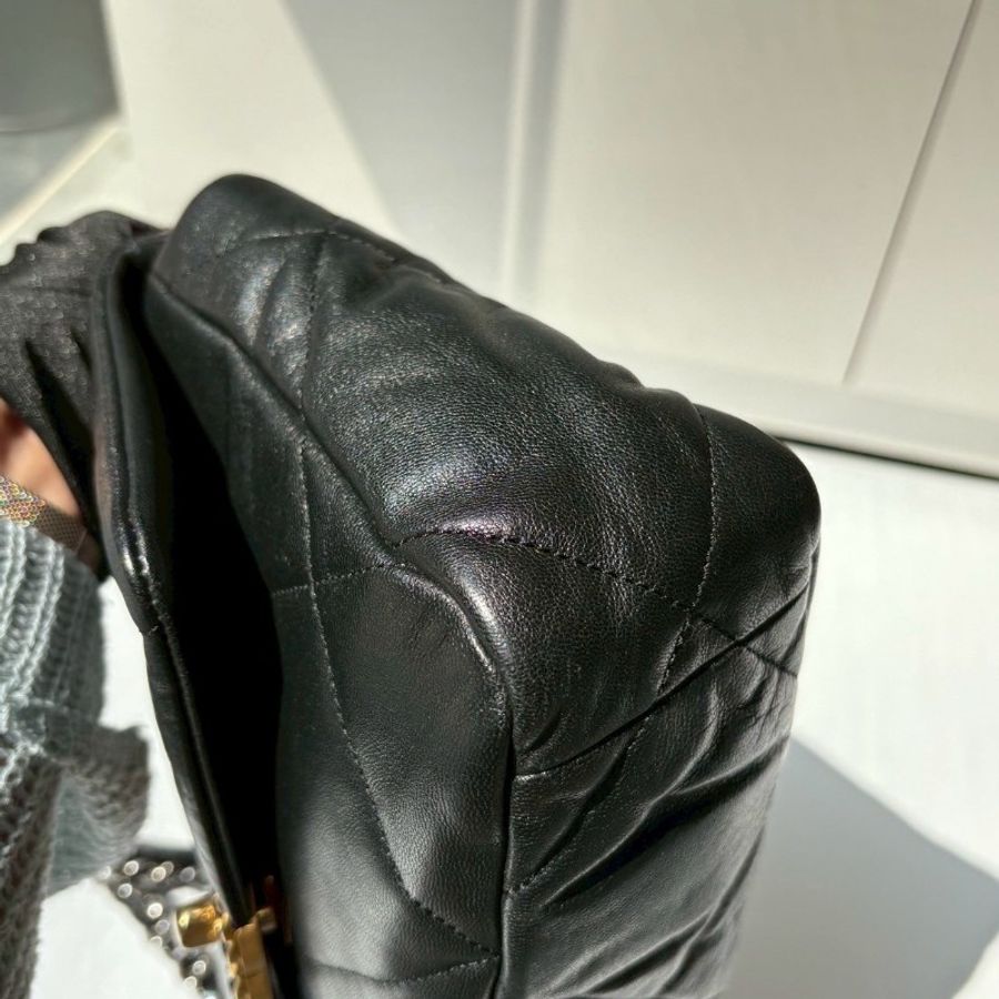 Chanel 鍊帶黑色羊皮 19包 26-11
