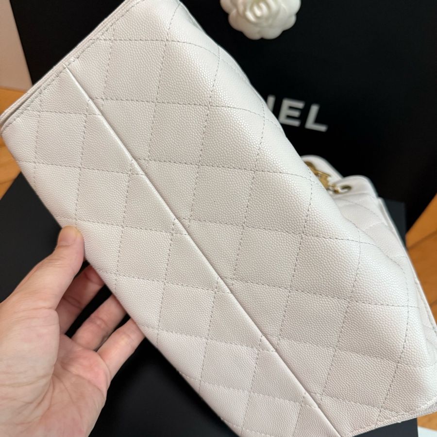 Chanel 25ss Hobo small white 細 白色 預訂貨品-4