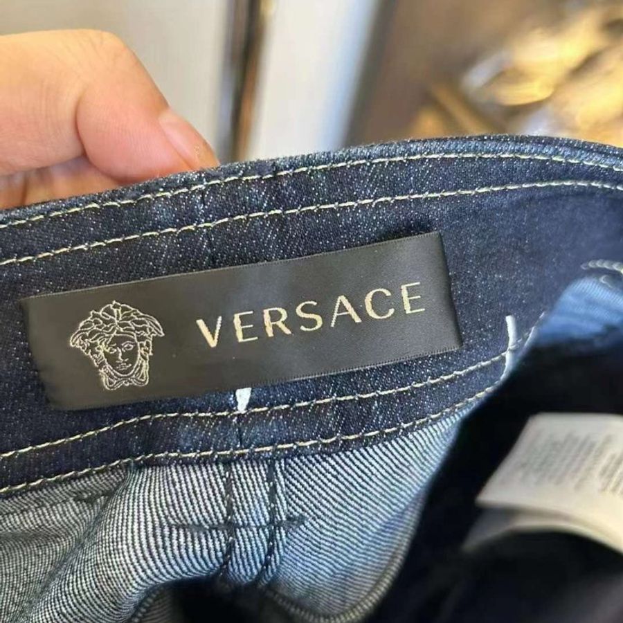 VERSACE牛仔褲 尺寸25碼 沒甚麼穿非常新-2