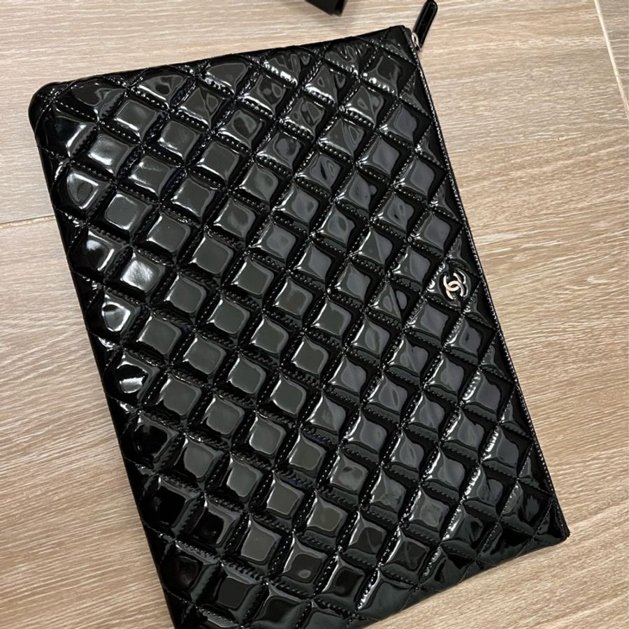 Chanel O-Case Large-0