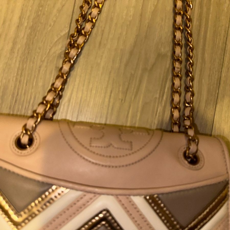 TORY BURCH 羊皮鏈條包-10
