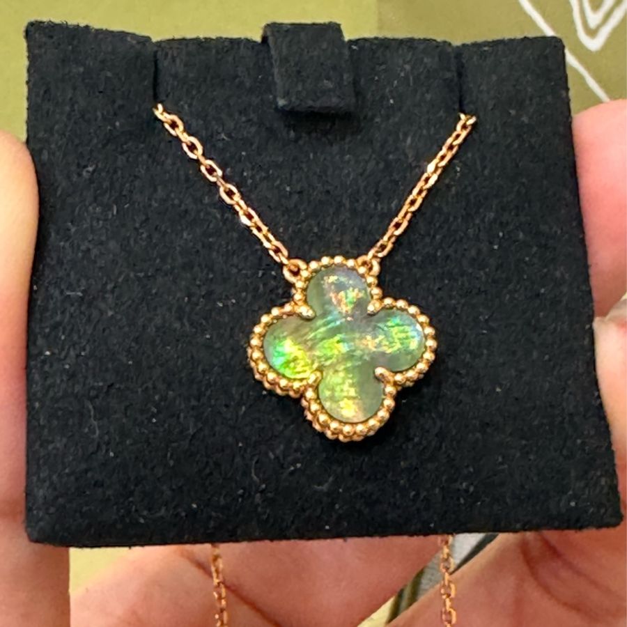 Van Cleef & Arpels 梵克雅寶灰貝母玫瑰金項鍊-7