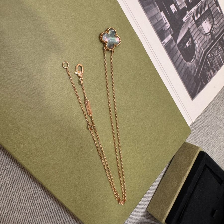 Van Cleef & Arpels 梵克雅寶灰貝母玫瑰金項鍊-12