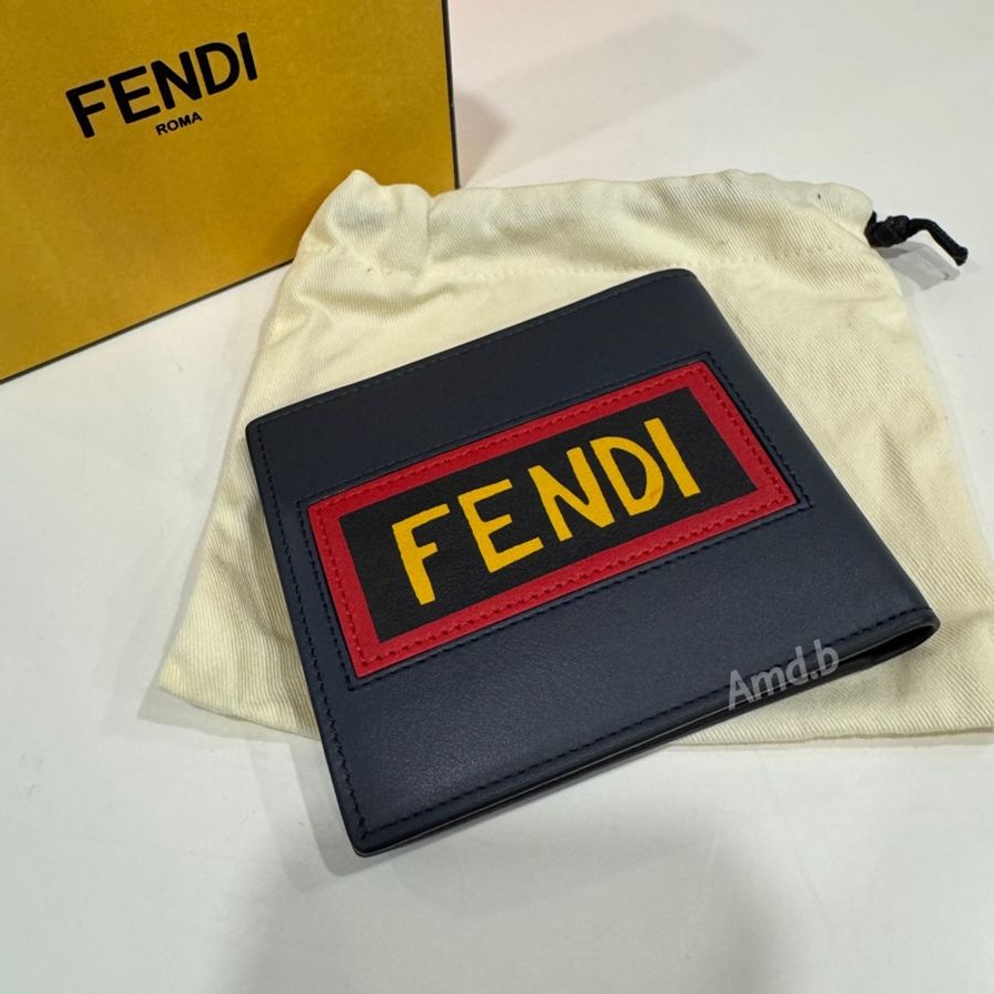 Fendi 男生短夾 (全新)-1