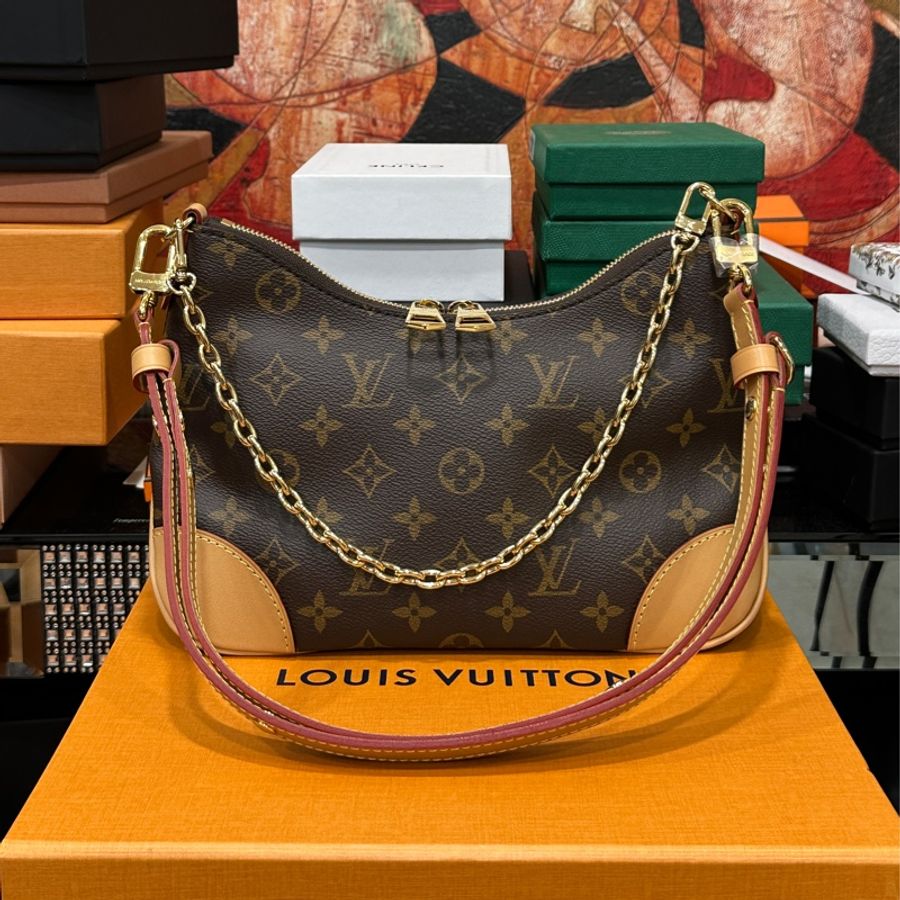 （已售出）Lv Boulogne M45832經典老花新款牛角包🈶24年購證 剛離櫃未使用 賠出❤️‍🔥-11