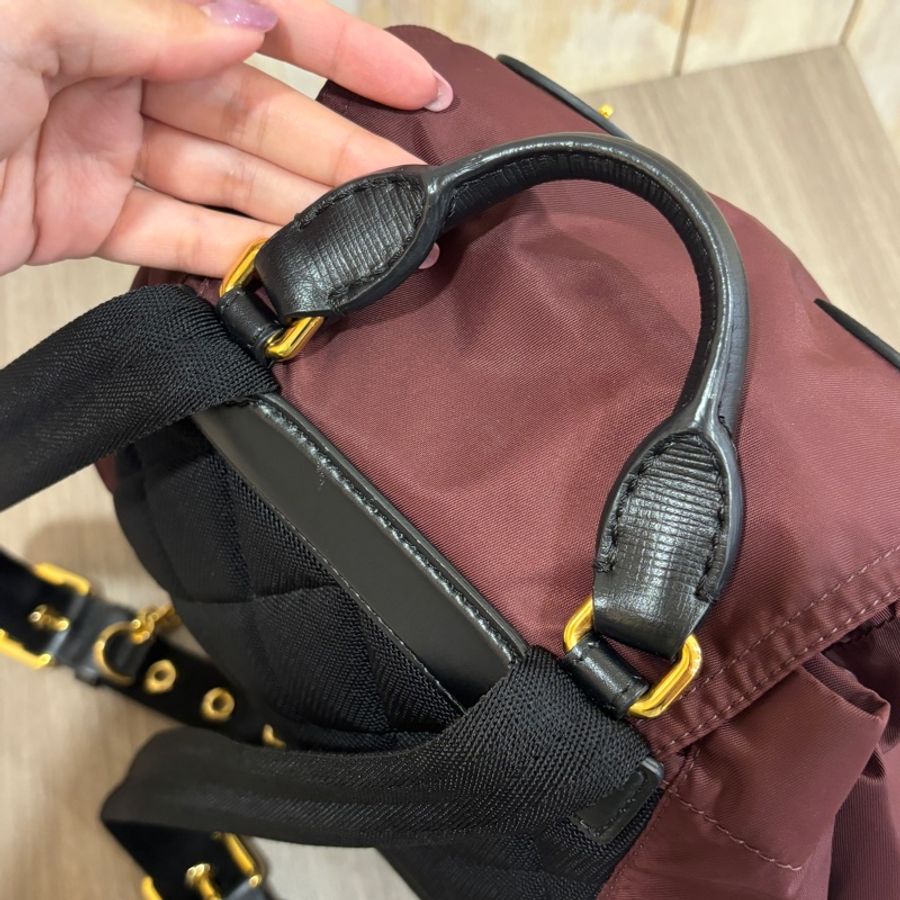 Burberry 4016621酒紅色尼龍布黑牛皮飾邊雙口袋後背包Rucksack-13