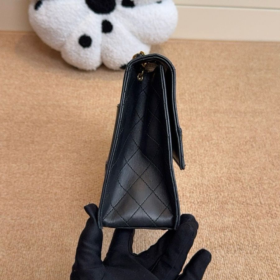 【近新閒置品】絕版Chanel香奈兒1開中古黑金梯形小羊皮2.55 cf鏈條口蓋包,子母包-2