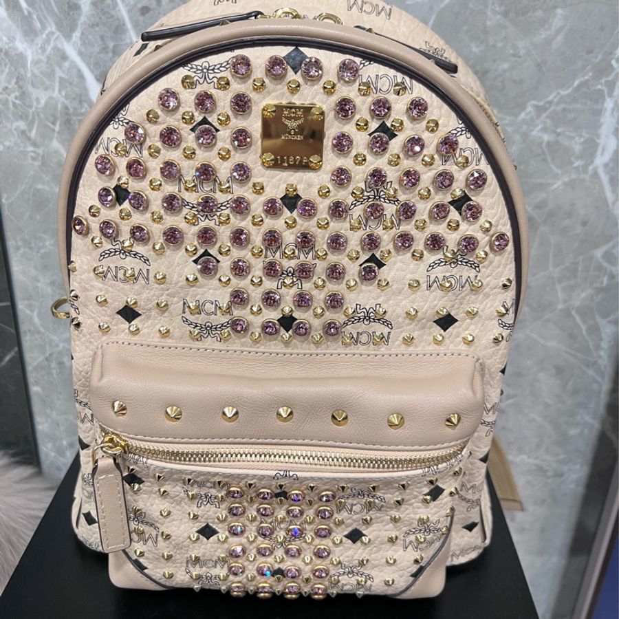 mcm 鑲鑽限量後背包-1