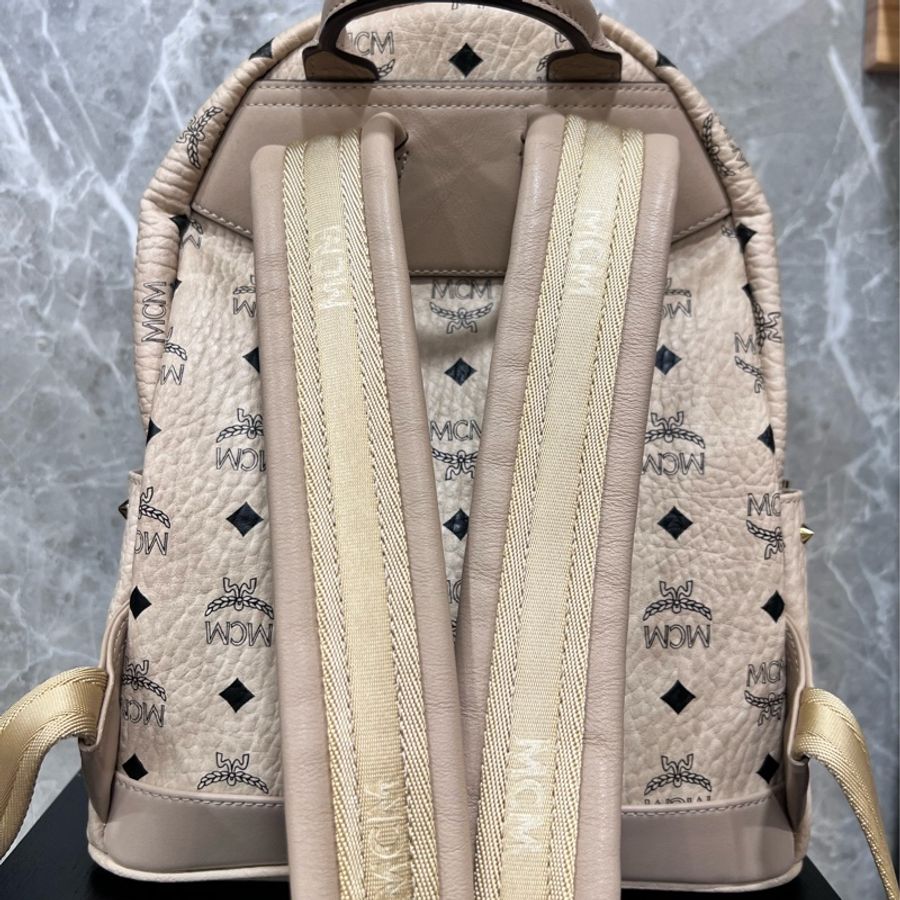 mcm 鑲鑽限量後背包-12