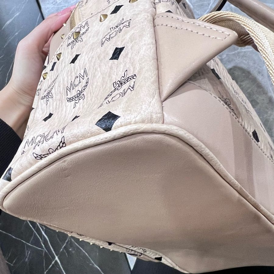 mcm 鑲鑽限量後背包-15