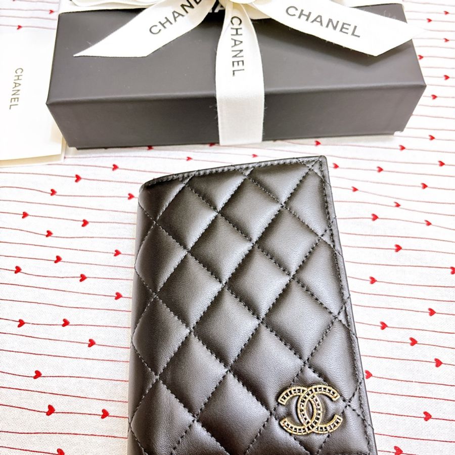 Chanel 護照夾💖-1