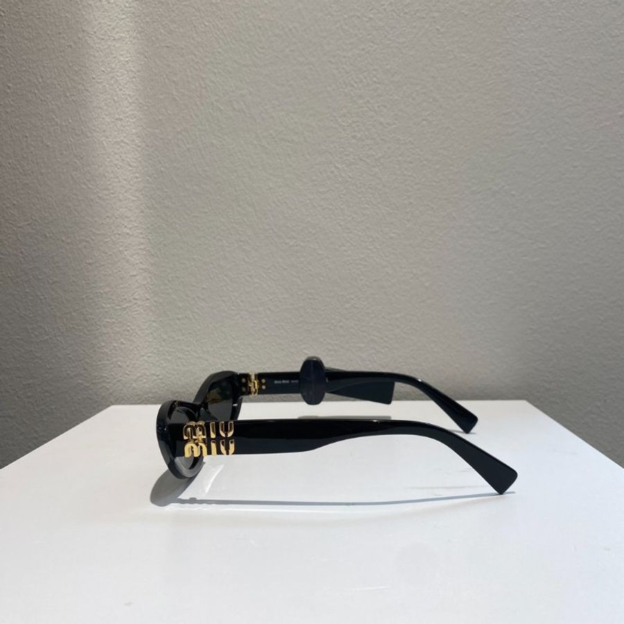 MiuMiu新款,海報模特款,搭配全新雙層半裸空LOGO,百搭 全新全配-4