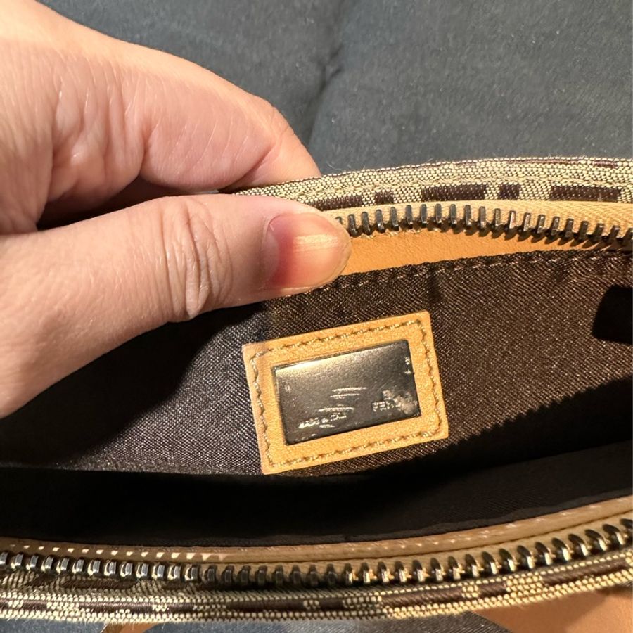 Fendi vintage bag-11