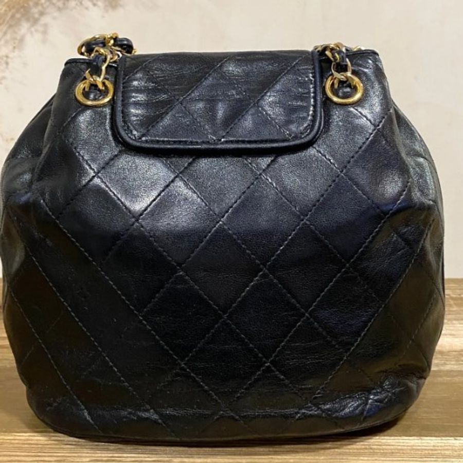 Chanel vintage bucket lambskin black/gold-4