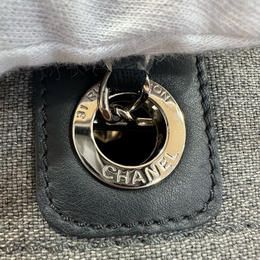 Chanel A67001灰白黑麻棉銀鍊沙灘包 托特包 肩背包-31