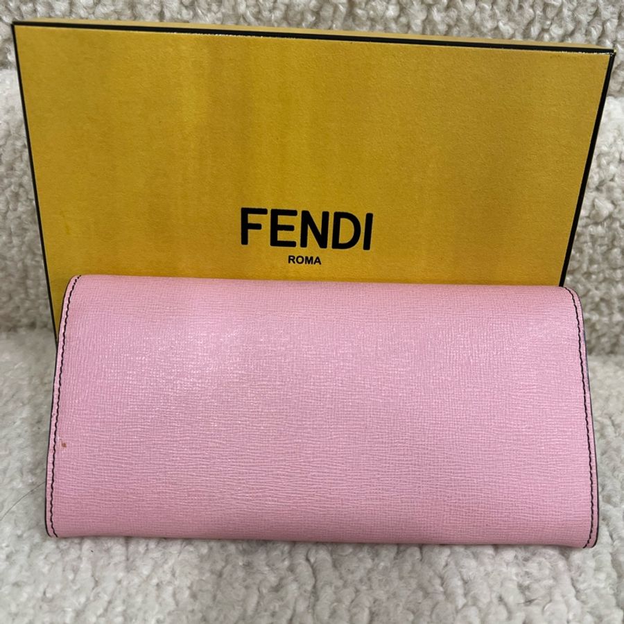 FENDI 粉色豆豆眼睛造型長夾(近新閒置品)-1