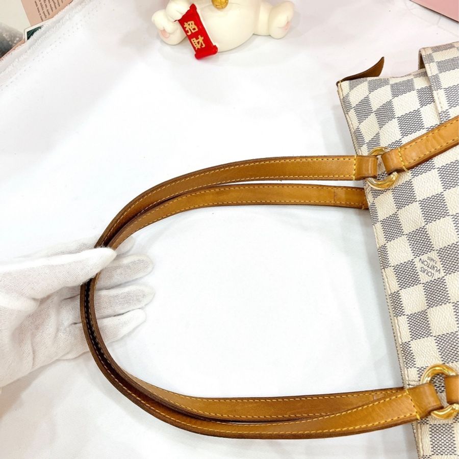 莉亞精品♡LV N41279 棋盤格小天心 二手-17