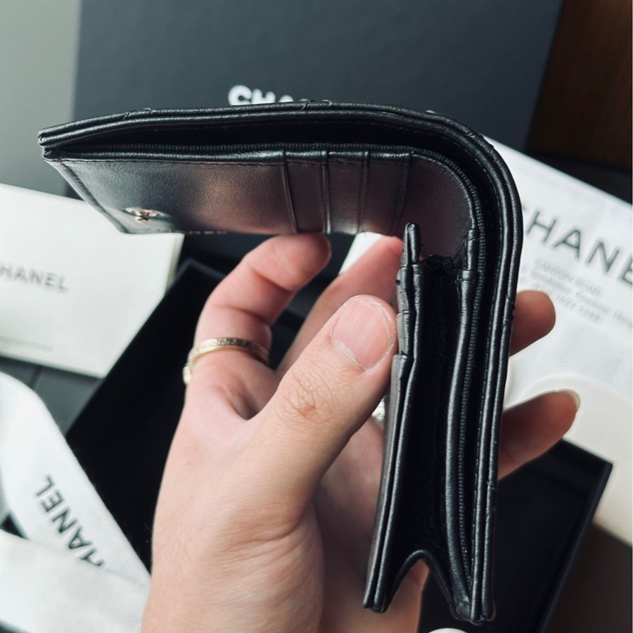 近新大全配剛離櫃 Chanel So Black對開短夾🈶零錢袋 斷貨櫃上買不到了-14